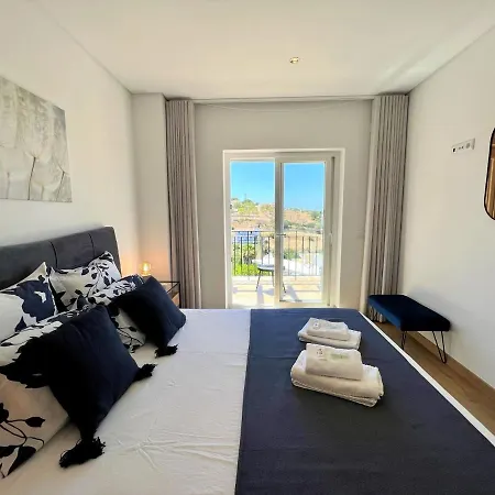 Vakantiehuis Deluxe With Pool By Homing