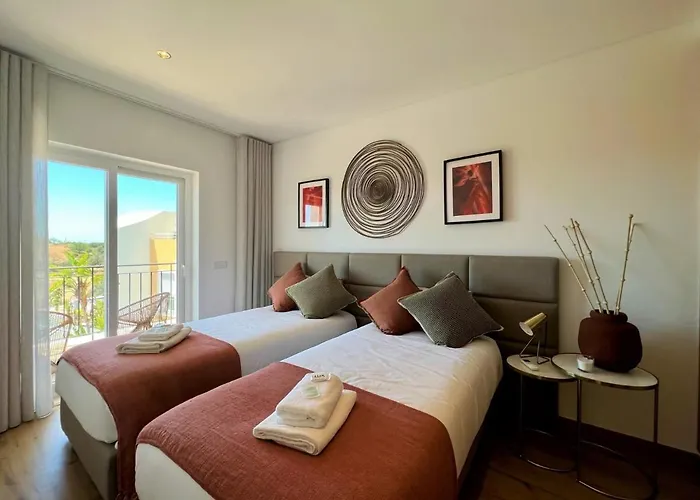 Deluxe With Pool By Homing *