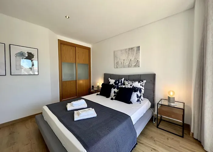 Deluxe With Pool By Homing *