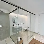 Deluxe With Pool By Homing