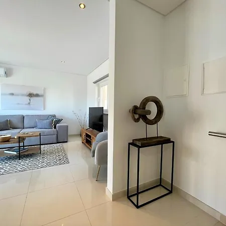 Deluxe With Pool By Homing * 알부페이라