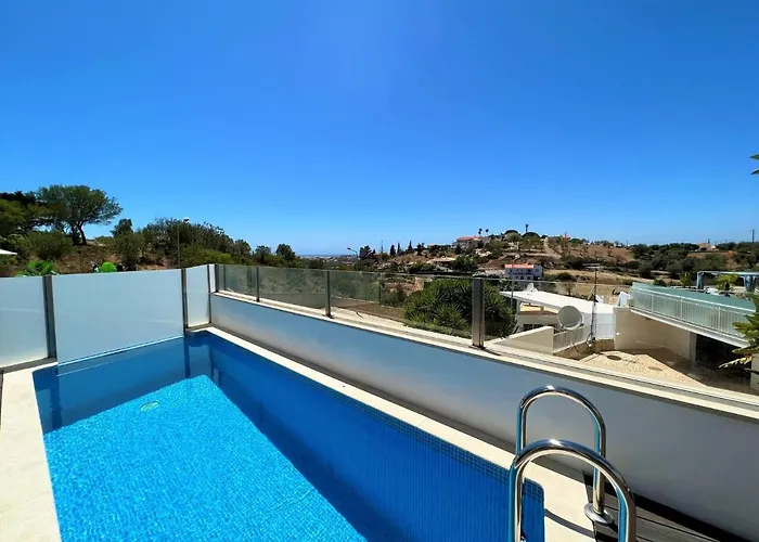 Holiday home Deluxe With Pool By Homing *