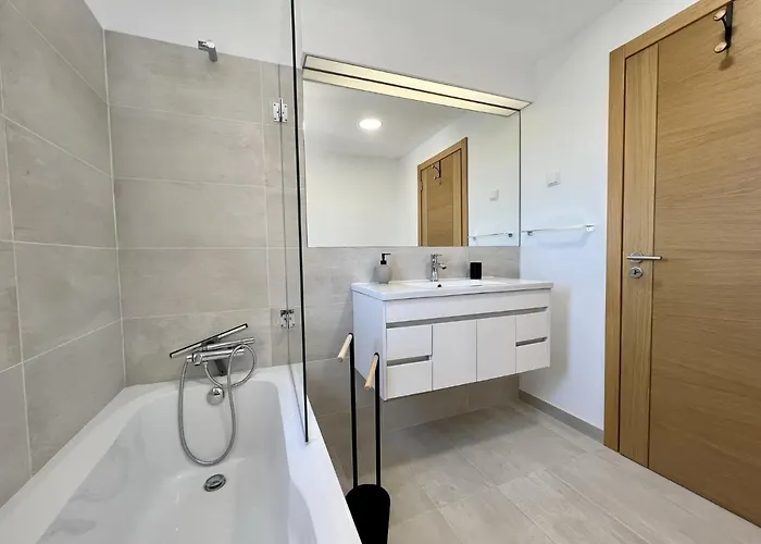 Deluxe With Pool By Homing Albufeira