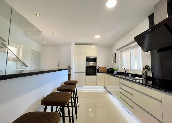 Deluxe With Pool By Homing Holiday home Albufeira